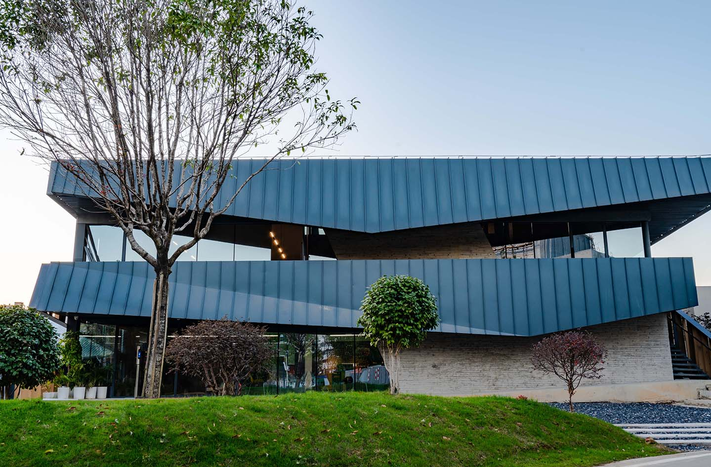 联系我们顶部滚动大图