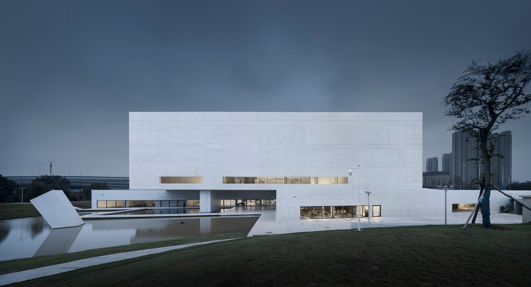 “谷德设计网gooood”登载了：长沙谢子龙影像艺术馆项目 